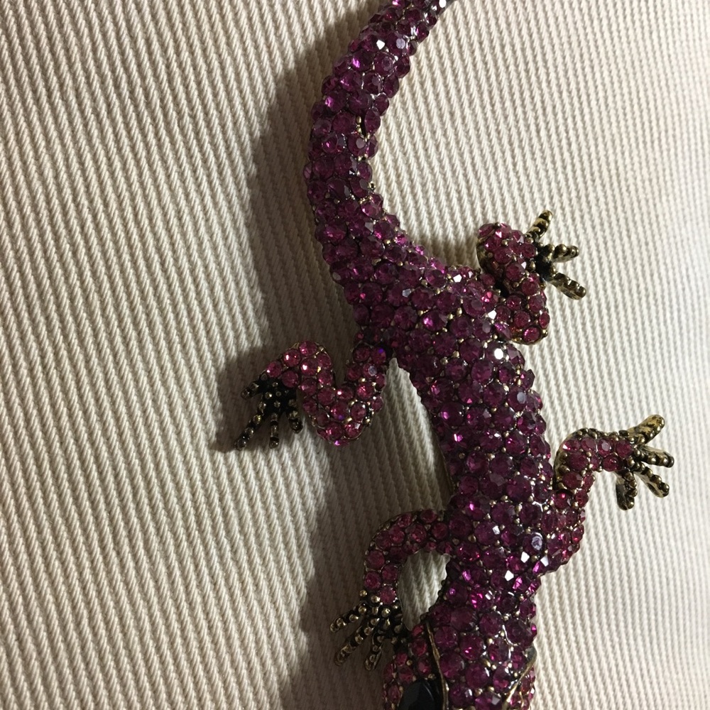 Pink crystal gecko - Picture 2 of 4